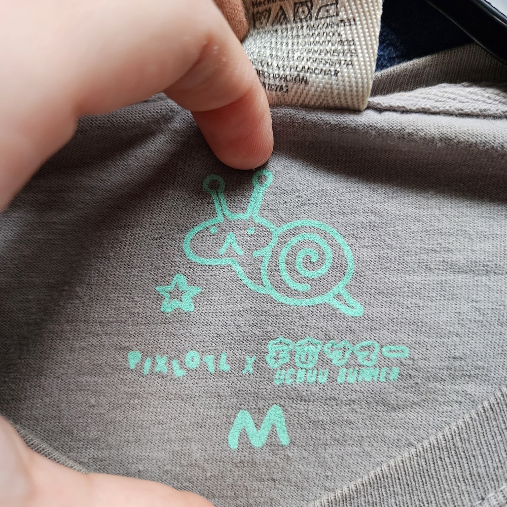 Pixlotl x Uchuu Summer Tech Cyber Grey Kawaii Long Sleeve Shirt - Picture 4 of 6